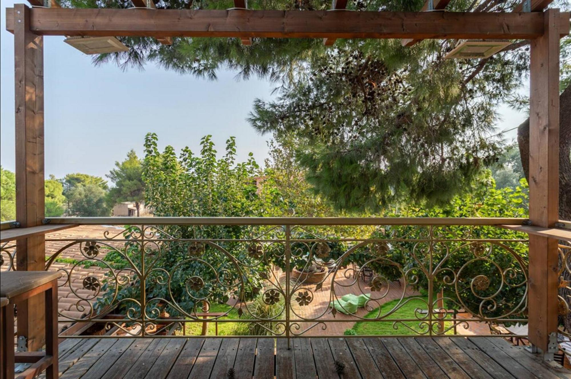 Turdus Merula Retreat Nea Makri Exterior photo